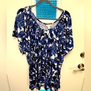 CJ Banks peasant type top